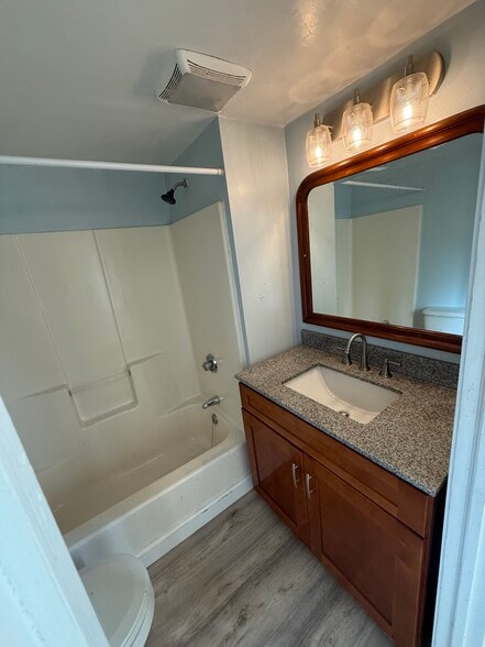 Full bath first floor - 56 House St