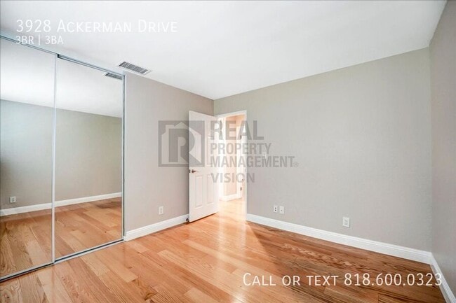 Building Photo - 3928 Ackerman Dr
