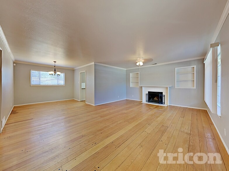 Building Photo - 7420 East Pkwy