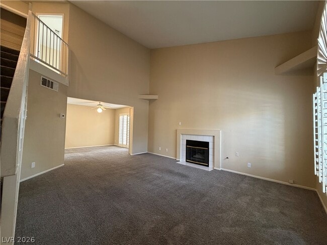 Building Photo - 2836 Lone Cliff Dr
