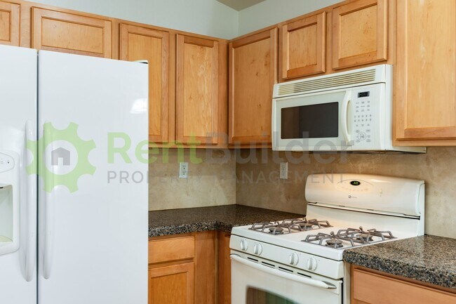 Building Photo - CALL US TODAY AT (505) 808-6467 TO SCHEDUL...