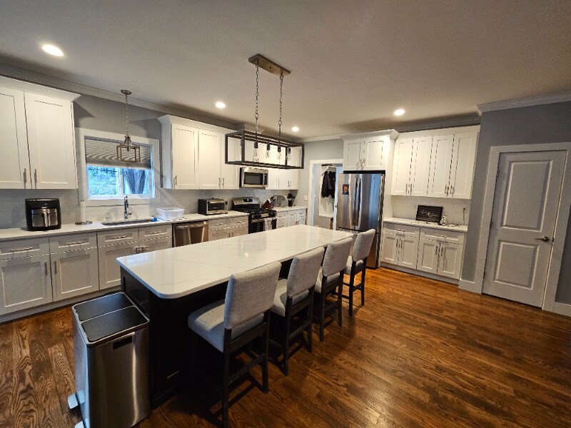 Building Photo - 25 Meridian Ridge Dr