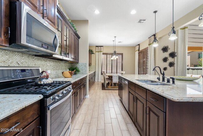 Building Photo - 3615 E Cassia Ln