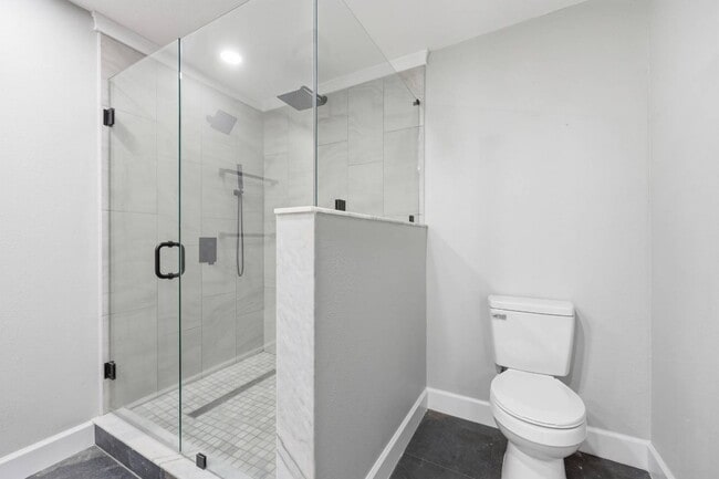 Building Photo - 8753 Como Lake Dr