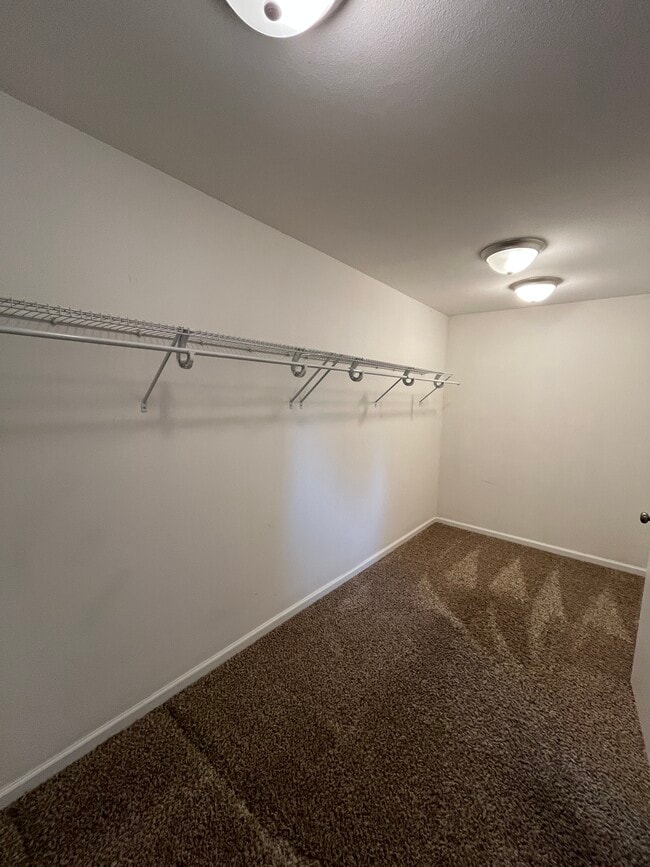 Building Photo - 7108 Tennessee Ln