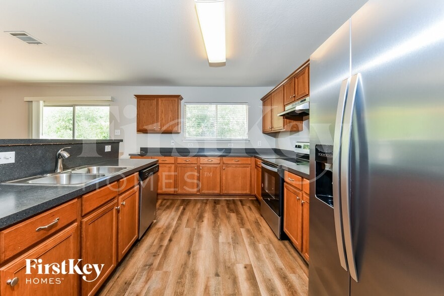 Building Photo - 8036 Autumn Creek Trail