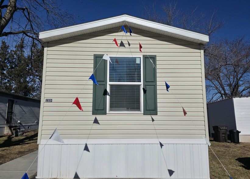 Building Photo - 1308 W Arlington Ave