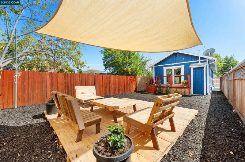 Building Photo - 1245 90th Ave