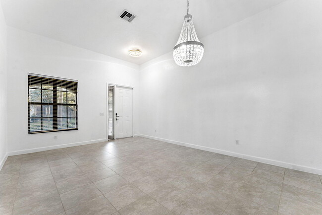 Building Photo - 3841 Aspen Leaf Dr