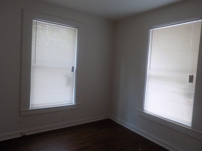 Building Photo - 1316 Stone Rd