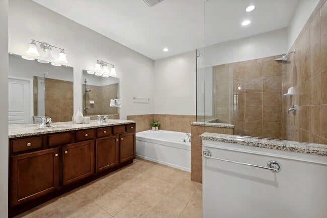 Building Photo - 3146 Valcour Dr