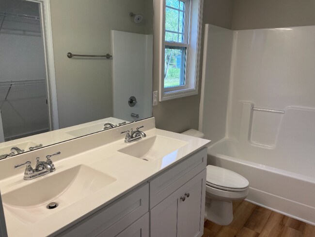 Building Photo - 212 Mitchner St