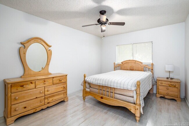 Building Photo - 4615 Camas-