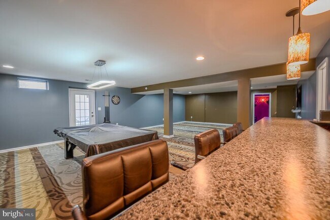Building Photo - 8324 Tenbrook Dr
