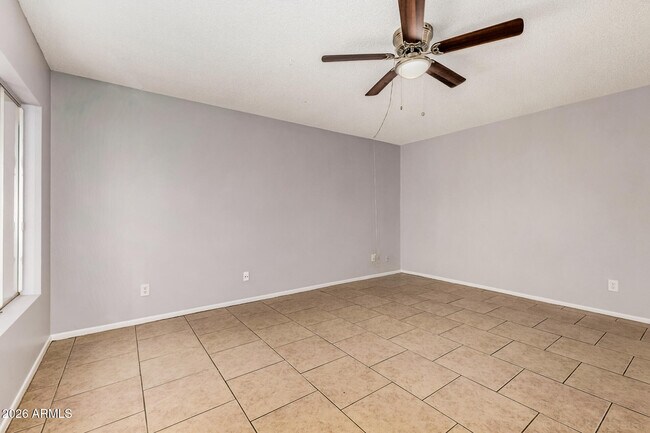 Building Photo - 11826 N 35th Ave