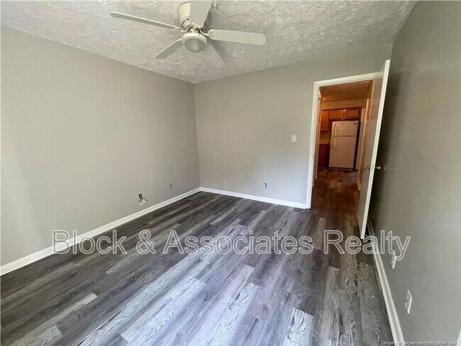 Building Photo - 3392 Galleria Dr