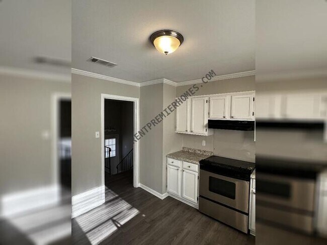 Building Photo - 1908 War Eagle Dr