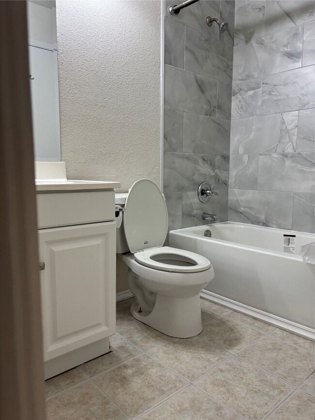 Building Photo - 18619 S Lyford Dr