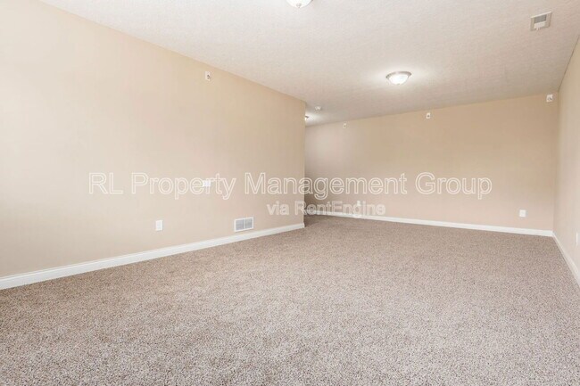 Building Photo - 10327 Indigo Dr