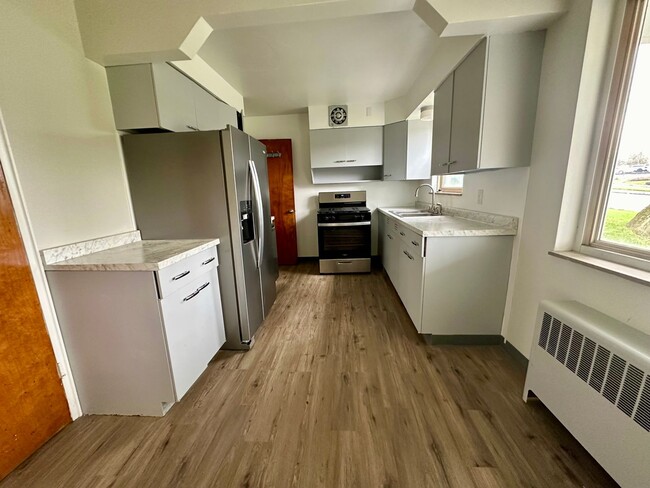 Building Photo - Green Twp- Cozy 2 Bed 1 Bath