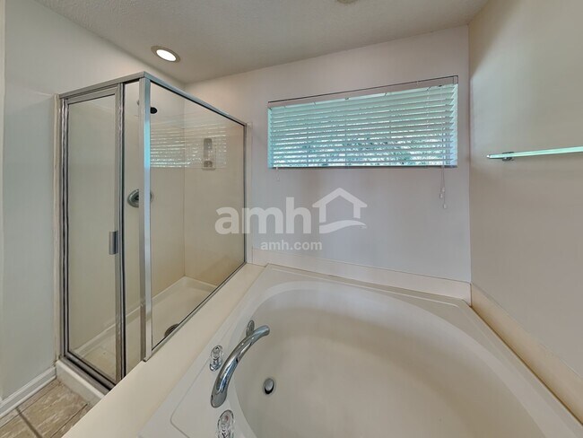 Building Photo - 5824 Downfield Wood Dr