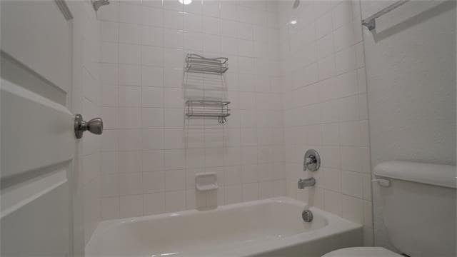 Building Photo - 2417 Doncaster Dr