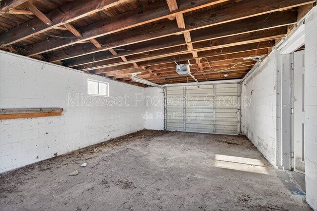 Building Photo - 9923 Jeffrey Dr