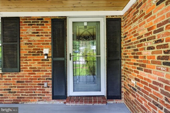 Building Photo - 6443 Walters Woods Dr