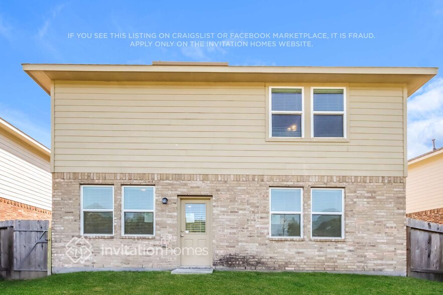 Building Photo - 18742 Walden Glen Cir