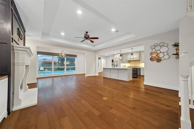 Building Photo - 20730 Windrose Bend Dr