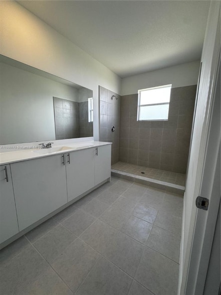 Building Photo - 35836 SW 178th Ct