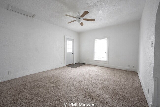 Building Photo - "Charming 3-Bedroom Home in Anderson's Hea...