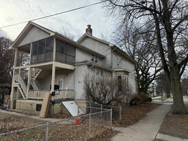 Building Photo - 947 Florence Ave