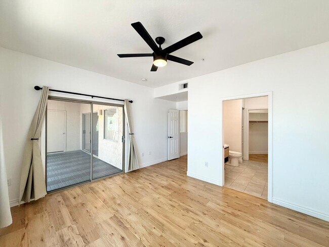 Building Photo - 16801 N 94th St