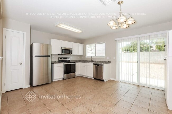 Building Photo - 11230 E Elena Ave