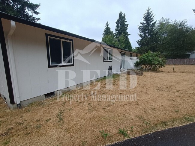 Building Photo - 7376/7378 Haynes Lane NE