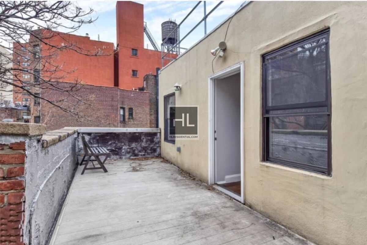 Building Photo - East 26th Street