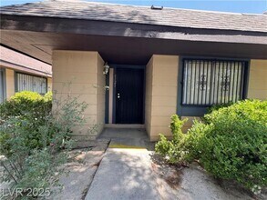 Building Photo - 6121 Meadow Haven Ln