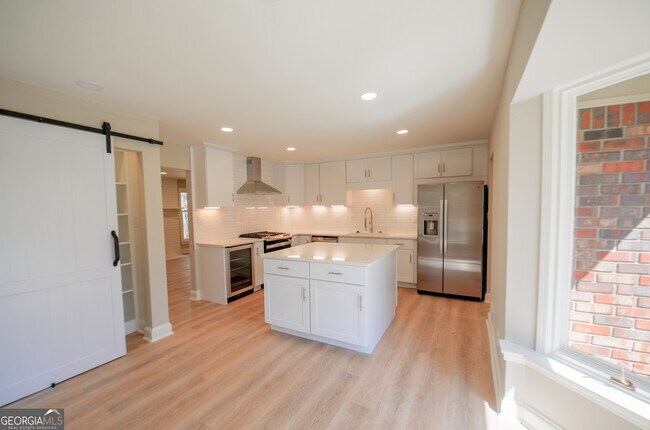 Building Photo - 290 Ginger Cake Rd