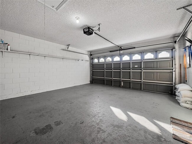 Building Photo - 2905 Colleen Cir