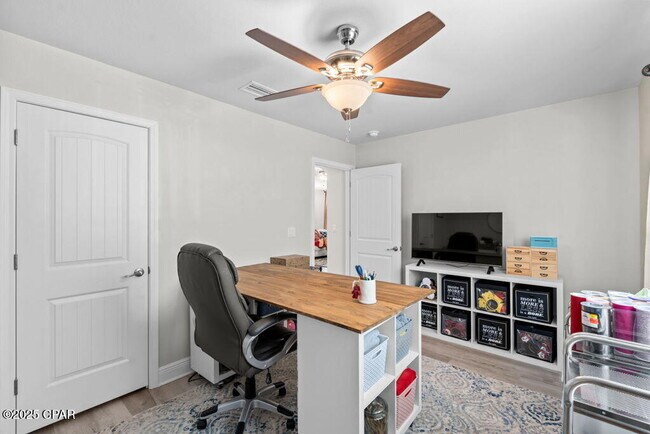 Building Photo - 11434 Palm Breeze St