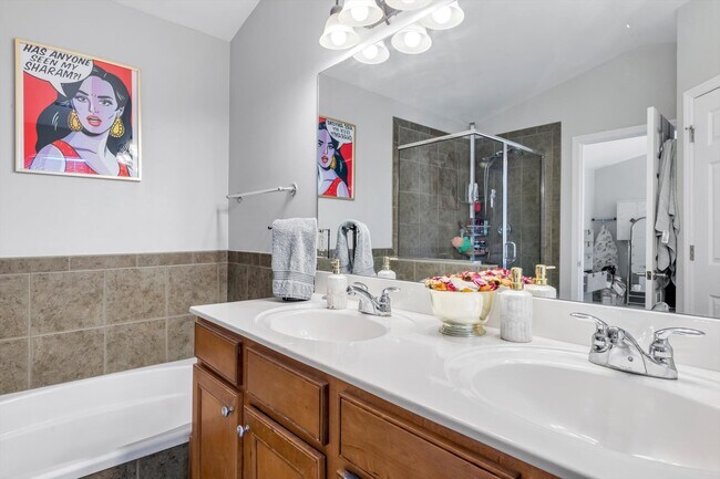 Building Photo - 8018 Presidio Ct