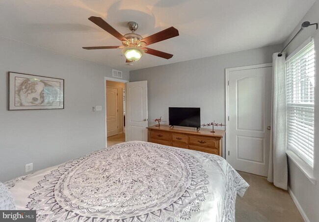 Building Photo - 46834 Jillian Grace Ct