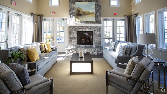 Interior Photo - Cirrus Apartments