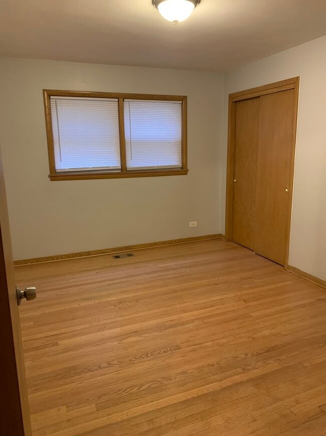 Building Photo - 4221 S Mozart St