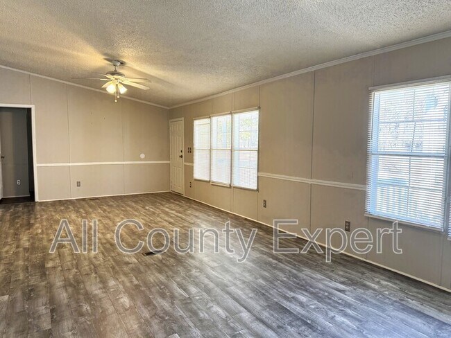 Building Photo - 288 Turner Rd