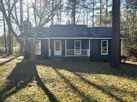 Building Photo - 981 Santa Fe Trail