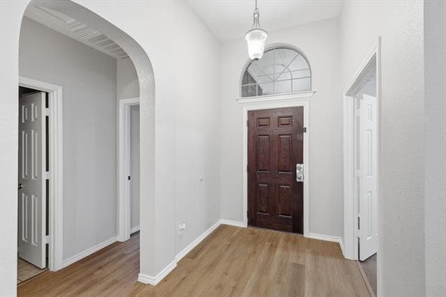 Building Photo - 10260 Los Barros Trail