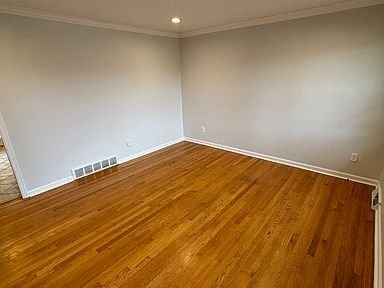 Building Photo - 3564 Camelot Dr