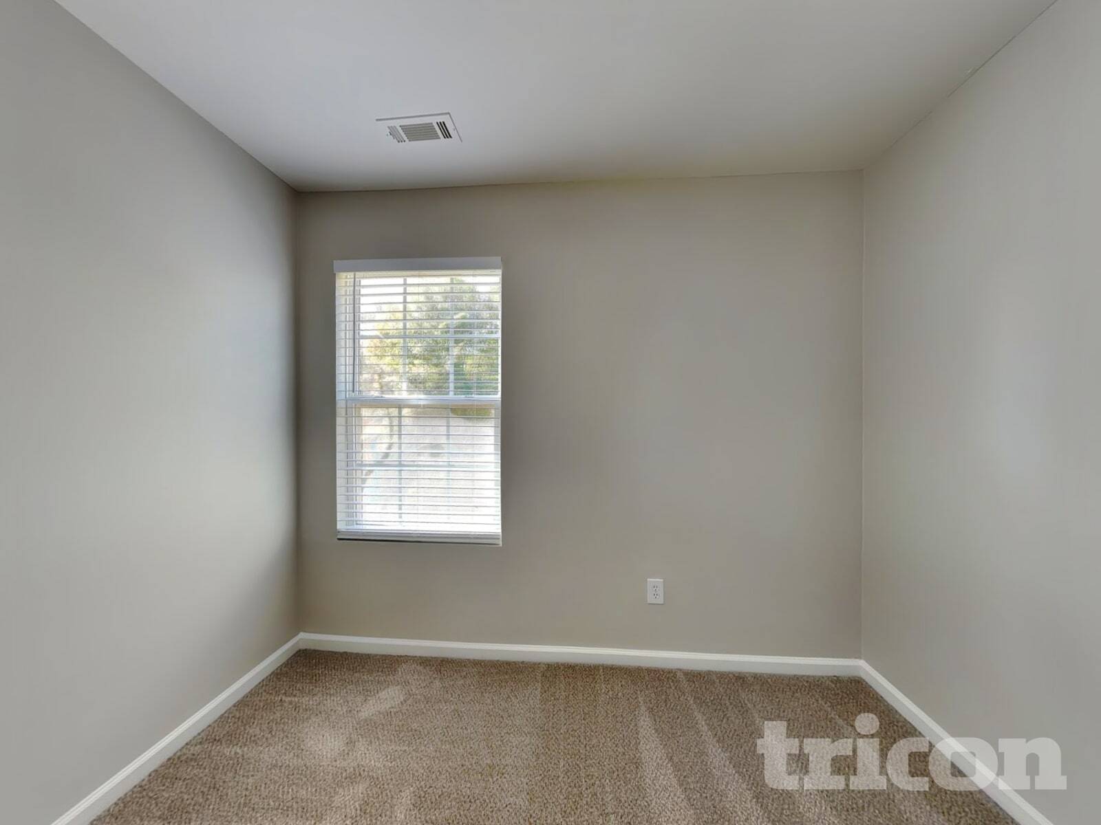 Building Photo - 4864 Sierra Way